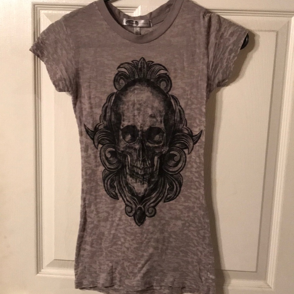 Skull T-shirt